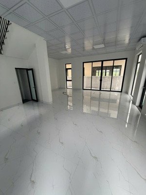 cho thuê sàn làm văn phòng mặt đường 27m phan kế toại dương nội hà đông lh:0969780121