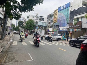 bán gấp nhà mặt tiền lê văn sỹ, phú nhuận, dt: 4x22m, 1 tầng, giá 18,5 tỷ tl