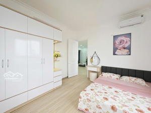 e tuấn bán gấp căn 3n 96m tại n06 thành thái sẵn sổ đẩy đủ nội thất lh:0845899115