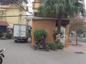 thôn dương đanh dương xá gia lâm. vị trí đẹp gần trường gần hồ điều hòa