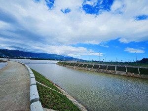 cần bán nhanh lô đất biệt thự kđt gami ecocharm - đảo ngọc tây bắc đà nẵng. giá chỉ 20tr/m2