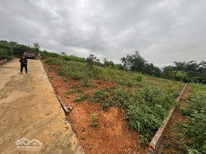 lô đất nằm ở thế đất cao view cực đẹp