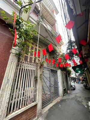 nhà ngõ nông gần phố 16 tỷ 66m 5 tầng mt 5,9m ô tô 4 chỗ đỗ cửa kinh doanh lạc long quân cầu giấy