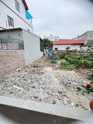 nguyễn bình gia lâm. vị trí đẹp 2 mặt thoáng trước sau gần ô tô mua ở/đầu tư sinh lời