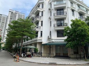 lô góc phố trung hòa - cầu giấy - 130m2 - 5 tầng, đường 4 làn ô tô đỗ quanh nhà, 38tr/th