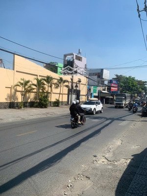 cho thuê mặt bằng nhà mặt tiền gò vấp 520m2 giá 77 triệu