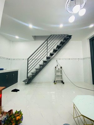 nhà hẻm đường số 5 tăng nhơn phú b-q9 giá chỉ 2.35 tỷ