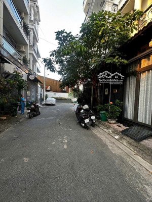 nhà đường số 15, hiệp bình phước, thủ đức sát quốc lộ 13 gần ubnd phường