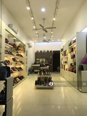 bán nhà 4 tầng mặt đường cát cụt , lê chân