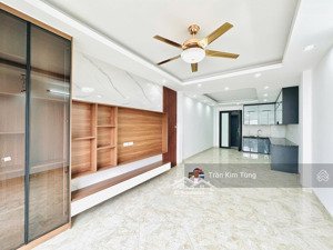 bán nhà thạch bàn 48m 6 tầng- thang máy- vị trí trung tâm- nội thất đẹp- giá hơn 9 tỷ