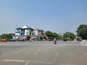 nhà 7 tầng vạn phúc vỉa hè rộng. tiện ích bạt ngàn, thông số đẹp