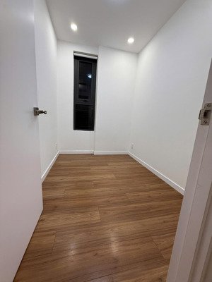 căn hộ cao cấp tiện ích đầy đủ vị trí thuận tiện 2pn - 1wc giá sốc lh 