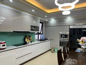 bán chung cư phố tú mỡ, 136m2, 3pn, nhà đẹp! 10 tỷ hơn 