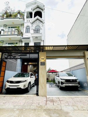 nhà có sân vườn rộng rãi, 7,7x20m, đường 8m, thạnh xuân 22, q12