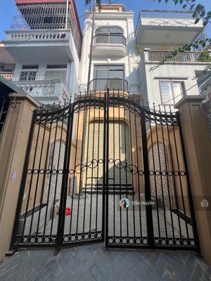 bán nhà 5 tầng bà triệu ôtô lùi cửa ngay chợ hà đông 91m2 x 4.2m nhà xây chắc chắn giá hơn 14tỷ