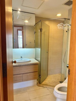 cho thuê toà nhà 7/2 thành thái phường 14 quận 10