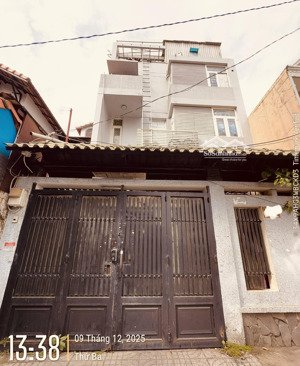 bán căn hộ dịch vụ 17pn ngay dương quảng hàm hẻm 8m kinh doanh 105m2 giá 17,8 tỷ phường 6 gò vấp