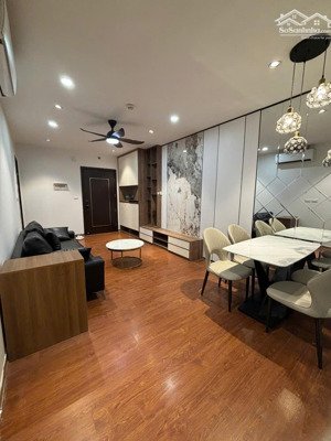 chính chủ bán gấp căn hộ chung cư cao cấp 2 phòng ngủ 1vs 59m2 tòa flc quang trung, hà đông giá 4tỷ