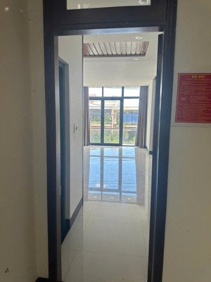 cho thuê nhà 4 tầng mt đường gần hà huy tập ! thanh khê
gia : 22tr
dt 100m x 4 tầng
4 phò