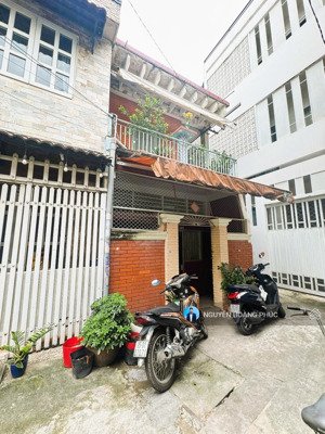 bán nhà hẻm xe hơi, đường vạn kiếp p3. quận bình thạnh, dt: 4.2 x16m, 3 tầng, giá chỉ: 9.9 tỷ