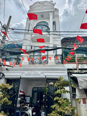 nhà cực đẹp 4 tấm hẻm nhựa xe hơi cầu xéo. dt:4x15m. giá: 9.7 tỷ