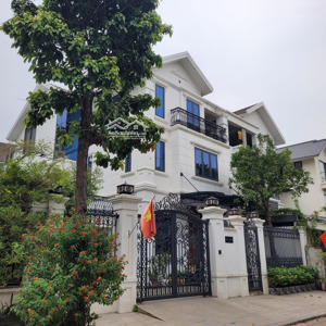 bán biệt thự văn phú 255m2 x 3 tầng thang máy, mt 9,8m2 nở hậu. giá chào 37 tỷ.