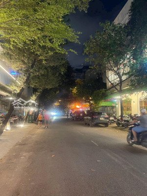 bán nhà mặt phố bàu cát 2, 15,5 tỷ, 51m2, chính chủ uy tín