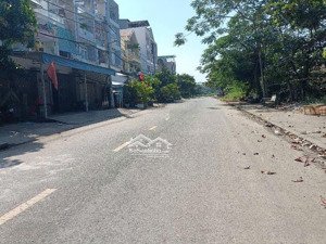 dòng tiền 48tr/tháng mặt tiền 5 tầng (96m2) đường số đối diện bến xe quận 8 giá 11 tỷ. 