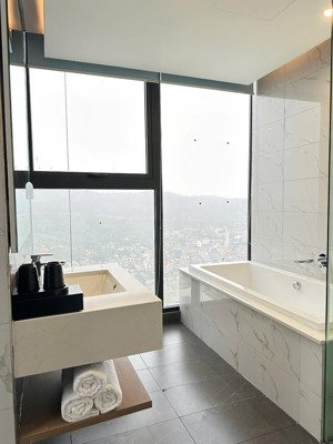 icon40 hạ long. căn góc 2pn view biển đảo rều - rẻ nhất thị trường