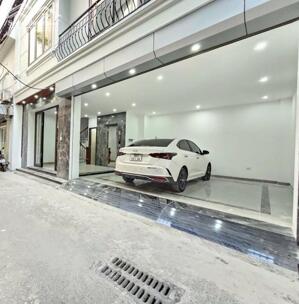 Bán nhà riêng Phố Lụa _Ô tô vào nhà_51M2_ Nở hậu_Thang máy_Chỉ hơn 13 tỷ !