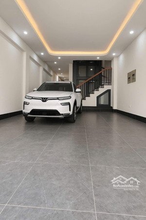 khu phân lô ô tô nhà mới thang máy phù hợp văn phòng, 53 m, 5 tầng, phạm thận duật cầu giấy 20,9 tỷ