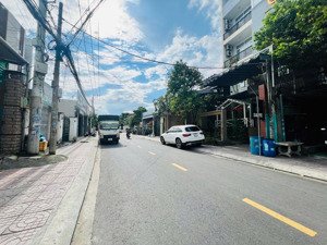 bán nhanh nhà đẹp mặt tiền kinh doanh đường số 9 đường 9m trung tâm linh trung thu nhập 30tr/tháng