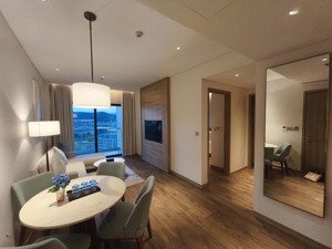 alacarte hạ long. căn 2pn 75m view biển và quảng trường rẻ nhất