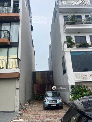 đất phân lô lâu dài vỉa hè kinh doanh - văn phòng công ty- trung tâm hai bà trưng - khu dân trí cao