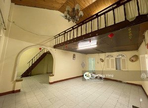 - cần bán lô đất tặng nhà cấp 4 mặt tiền phường phước hoà , tp. nha trang.