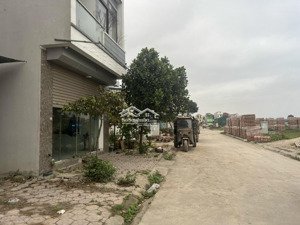 đấu giá thôn vô ngại, ngọc lâm, mỹ hào, hưng yên. em đang có lô 90m2 giá cực tốt cho anh chị