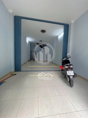 nhà hxh cộng hoà phường 4 tân bình, 4x14, trệt 2 lầu, 3pn, giá 20tr/tháng