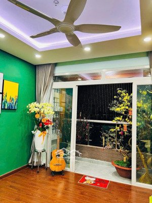 bán căn hộ dragon hill, thiết kế 2pn2wc 87m2, đầy đủ nội thất, nhà mới đẹp. lh 