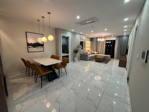 chính chủ bán ch 100m2, 2n2vs, sẵn sổ đỏ - giá 9,1 tỷ tại chelsea park trung kính - lh 