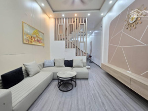 bán nhà, phố nguyễn hoàng - 55m2 x 4t - ô tô 20m gần phố - nhà đẹp - giá 12.6 tỷ.