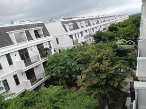 chính chủ gửi bán căn nhà phố đầy đủ nội thất, xách vali vào ở với giá 7,8 tỷ ở khu đô thị lavida