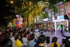 cho thuê mặt tiền 99 nguyễn huệ vị trí kim cương ngay phố đi bộ trung tâm bậc nhất sài gòn