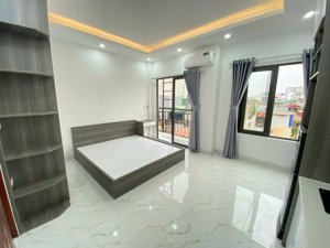 chốt gấp !!! phòng rộng 25m2, full đồ máy giặt riêng, ngõ nhiều tiện ích.