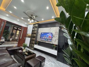 siêu phẩm phân lô ô tô đỗ cửa, nhà đẹp nở hậu vượng khí, full nội thất, ở sướng kinh doanh đỉnh cao