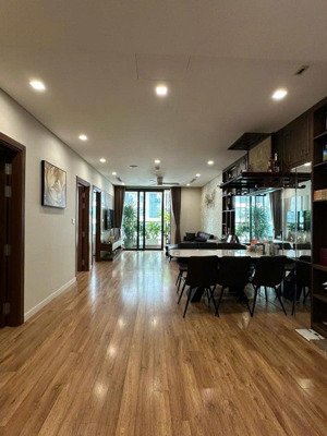 (hiếm) bán căn góc 3 ngủ ban công đn, view nguyễn trãi, có lốt oto tại 90 nguyễn tuân, 9.9 tỷ.