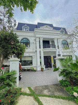 biệt thự đẹp ở flamingo đại lải resort , 35 tỷ vnd, 451m2, 8pn, 8wc