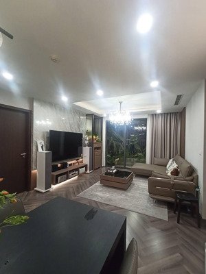 mở cty bán 3 ngủ 100m2 cc k35 tân mai- full nội thất cao cấp giá 9 tỉ( tầng 15)