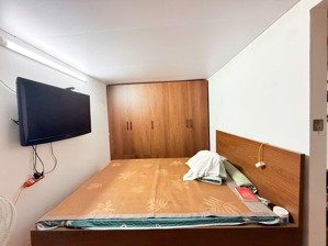 chỉ 5 tỷ sở hữu ngay căn nhà 5 tầng, phố giảng võ ngõ nông gần phố ga cát linh.