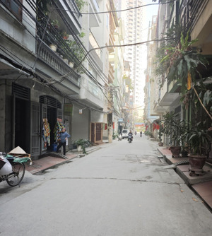 bán nhà tân mai, 50m2 x 5 tầng thang máy, nội thất đầy đủ, ở ngay, giá 11,9 tỷ