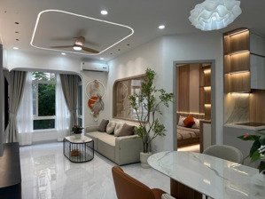 cần tiền bán gấp căn hộ sky garden 3, 71m2, 2pn, 2wc, 5tỷ750, nhà đẹp mới 100%, khu an ninh